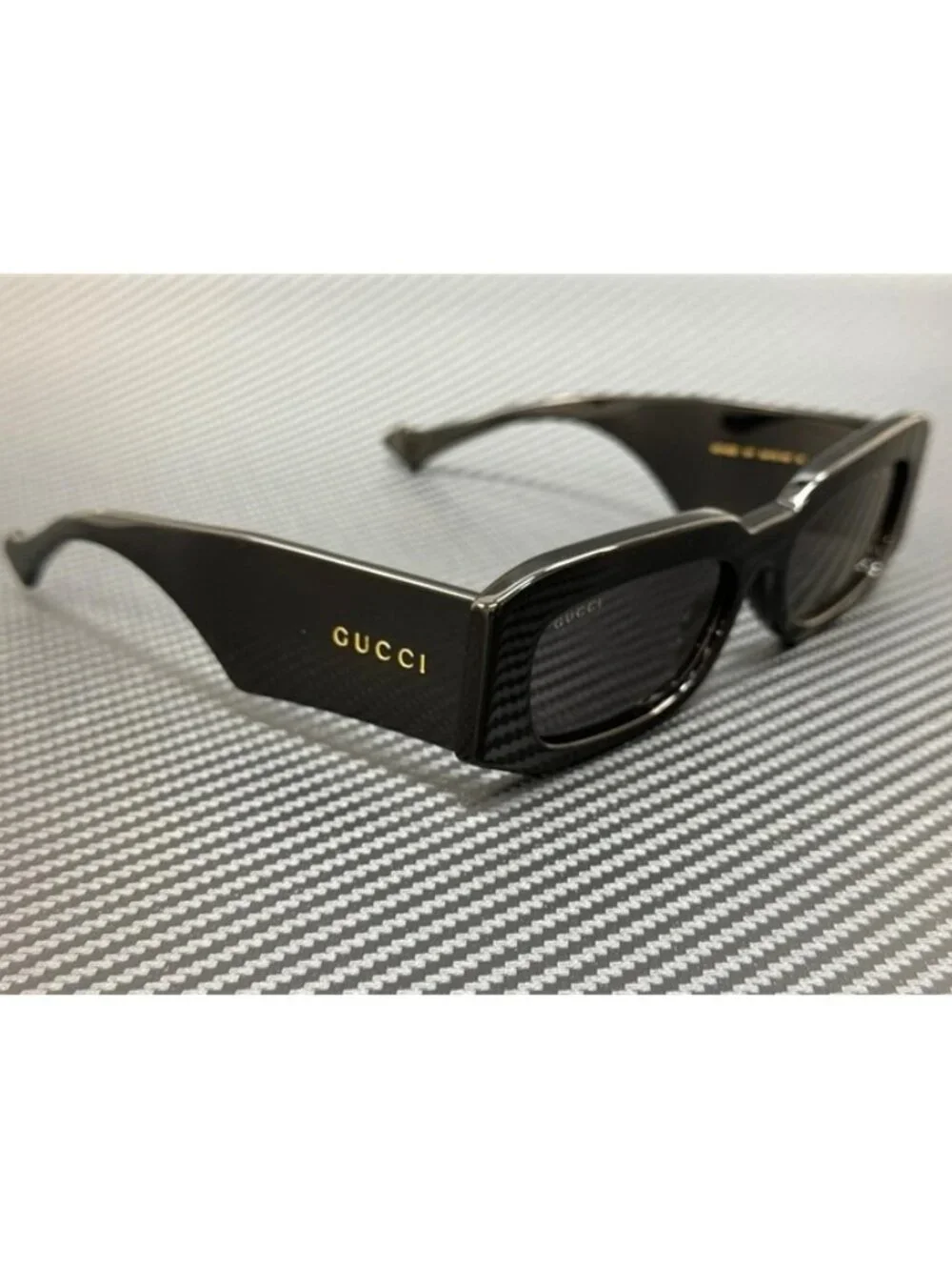 Gucci new tags